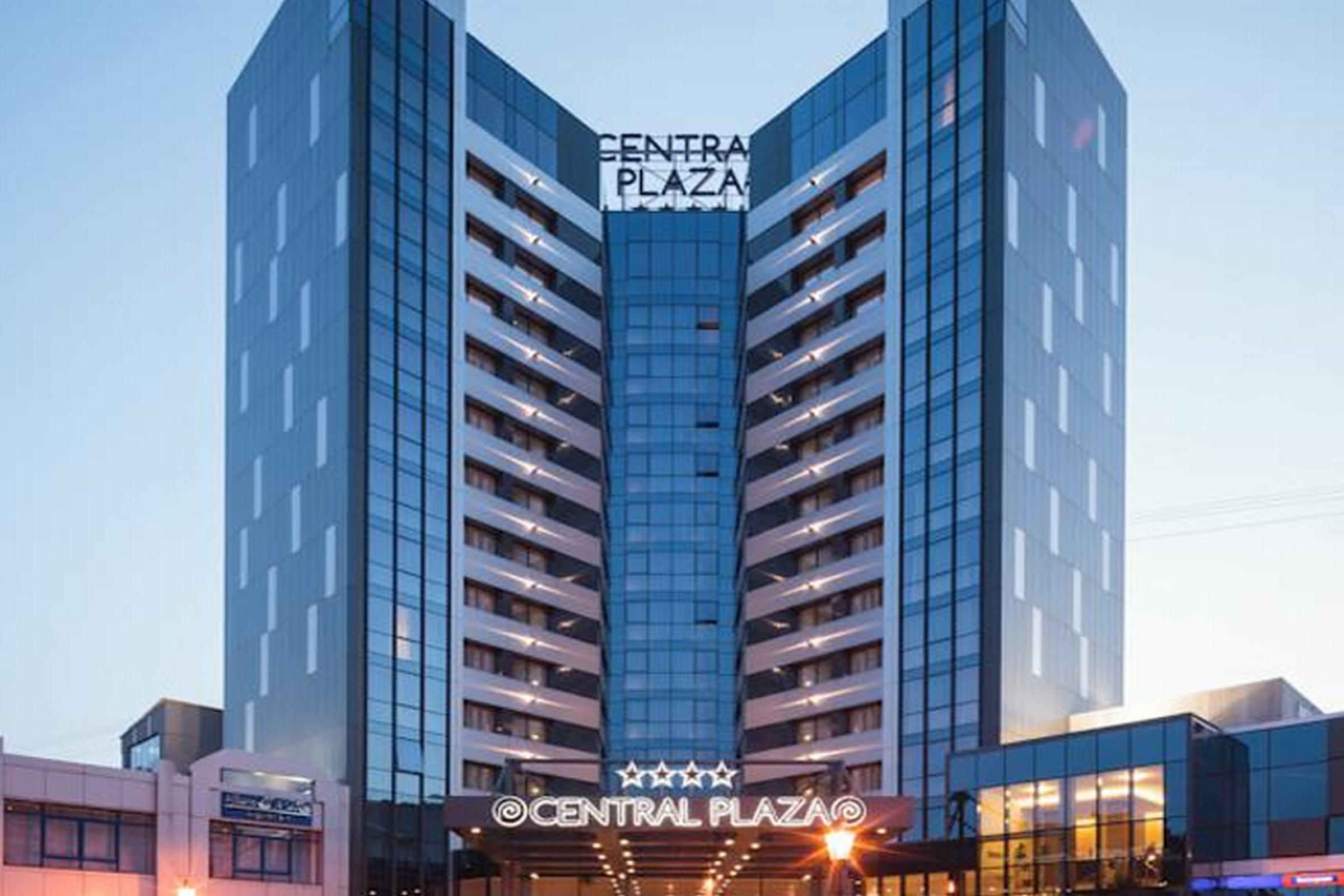 Central Plaza Hotel بياترا نام المظهر الخارجي الصورة